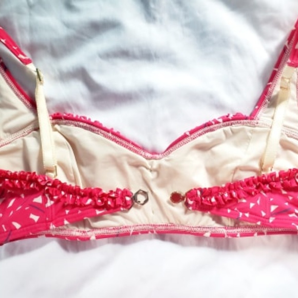 Marc  by Marc Jacobs  Swimsuit Top Size Large - Picture 2 of 2